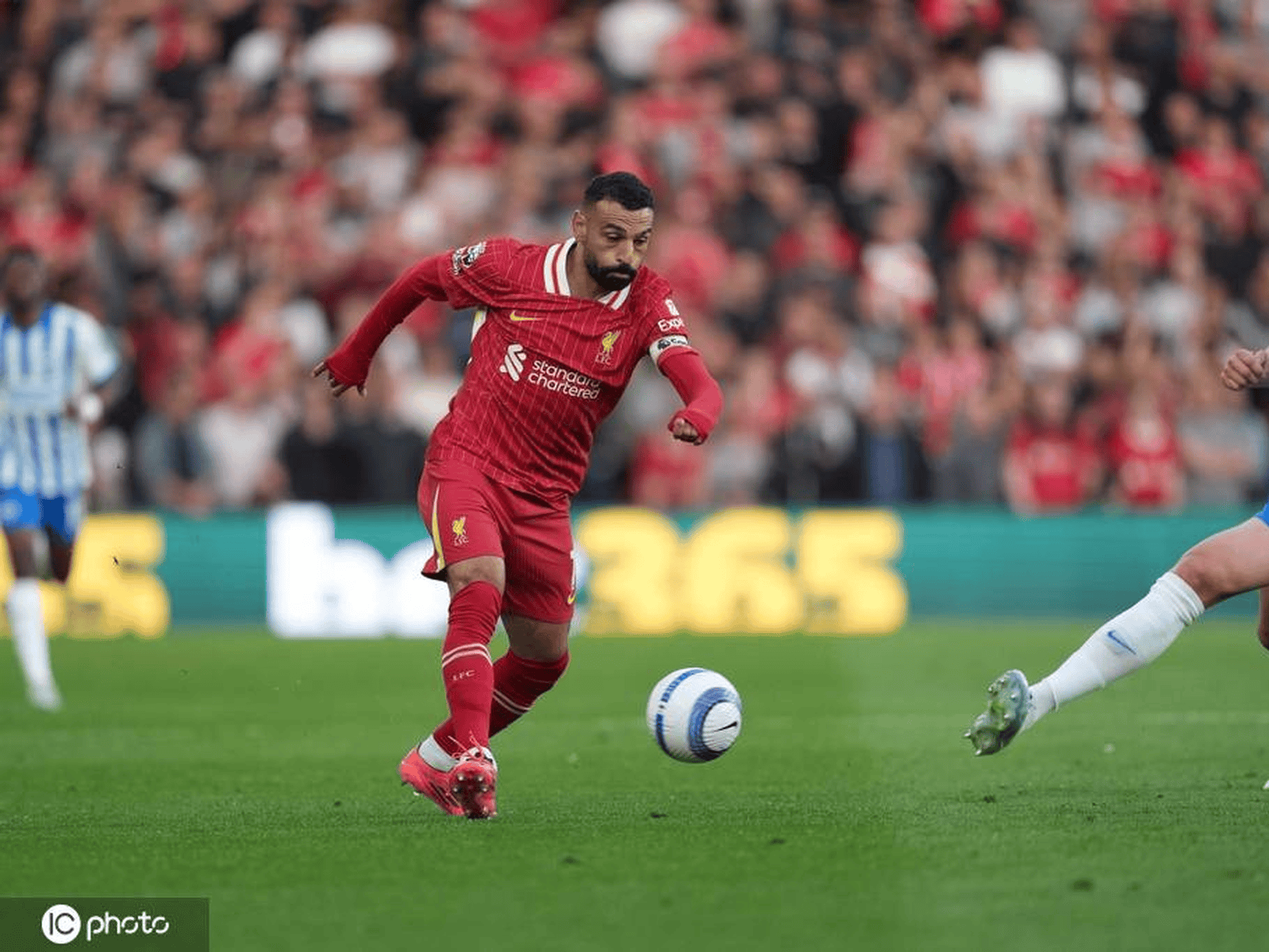 萨拉赫连续二十场比赛得分超过高光表现，雄鹿挑战极限！的简单介绍