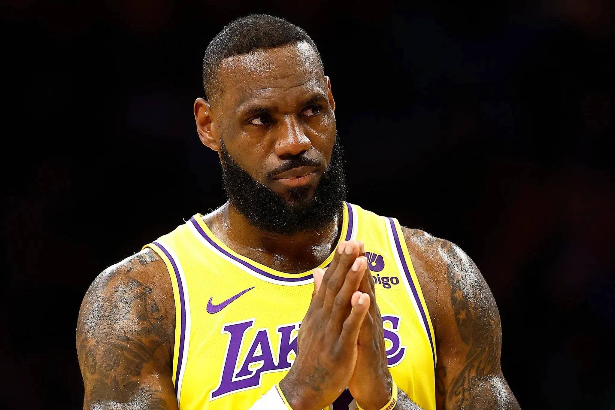 詹姆斯赛事官方发布爆冷新规，热火争议不断！的简单介绍